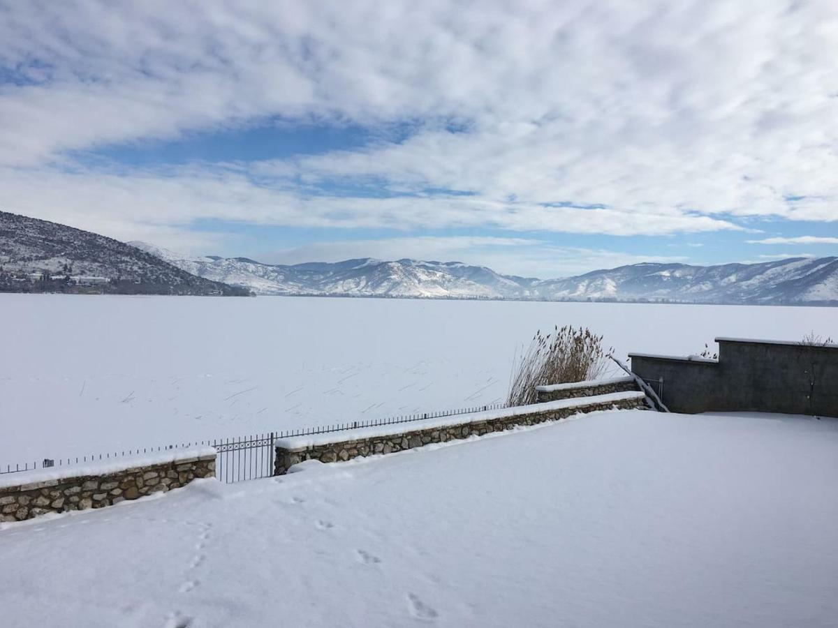 The Little Stone House By The Lake Kastoria Exterior photo