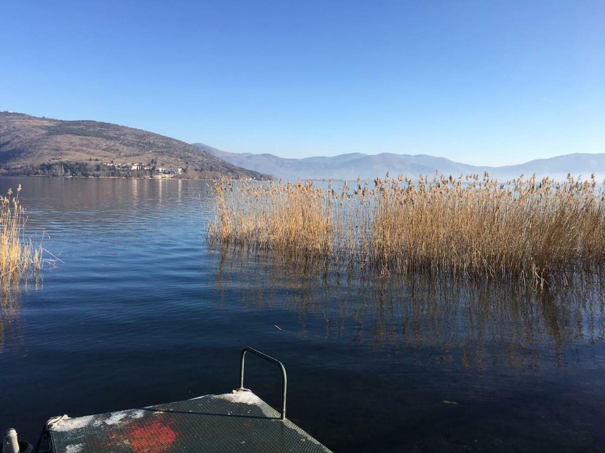 The Little Stone House By The Lake Kastoria Exterior photo